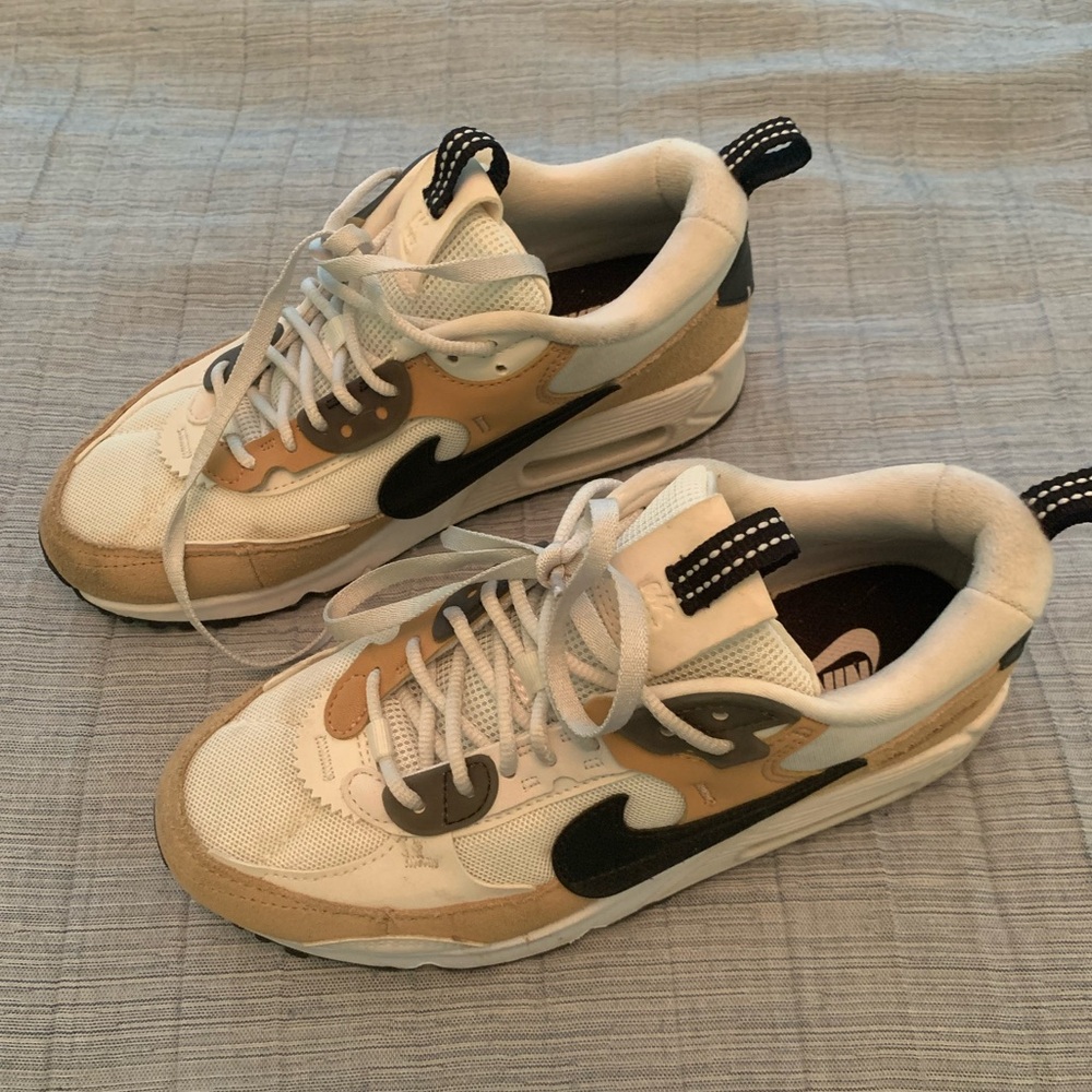 Nike Sneakers
